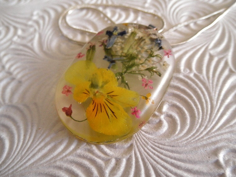 Misty Morning-Sunshine Yellow Pansy Pendant-Queen Anne's Lace, Alyssum, Blue Lobelia Pressed Flower Resin Pendant-Symbolizes Loyalty, Peace