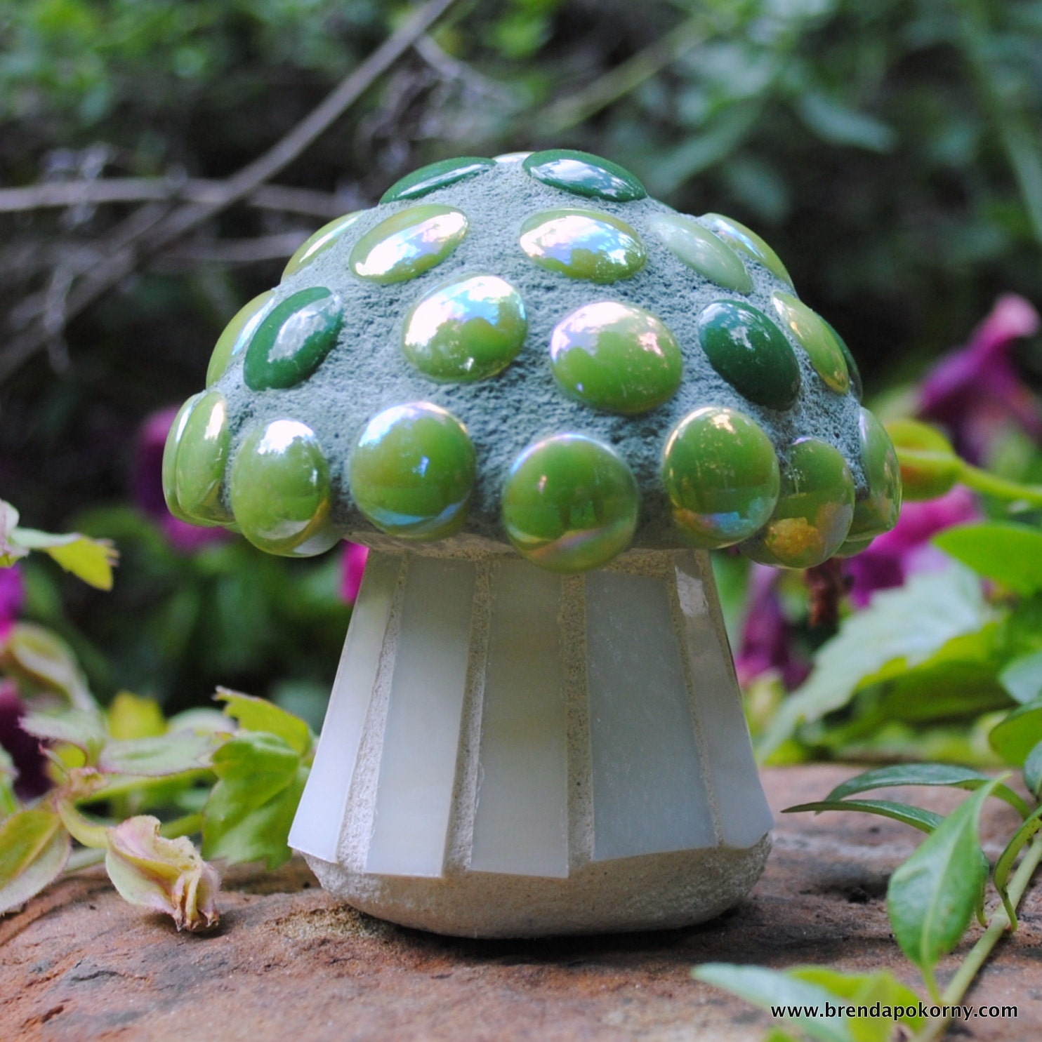 Tiny Lime Cap Mosaic Toadstool Garden Art MOO5062