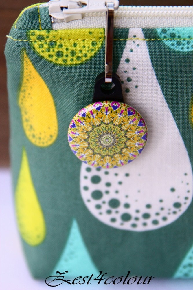 Zipper makeup pencil case yellow white  waterdrops on a green background