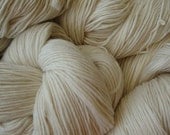 Worsted merino yarn, single ply, undyed, 8 ounces