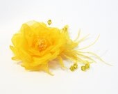 Yellow silk flower hair clip with swarovski and feathers. Rose wedding headpiece.  Wedding bridal fascinator.