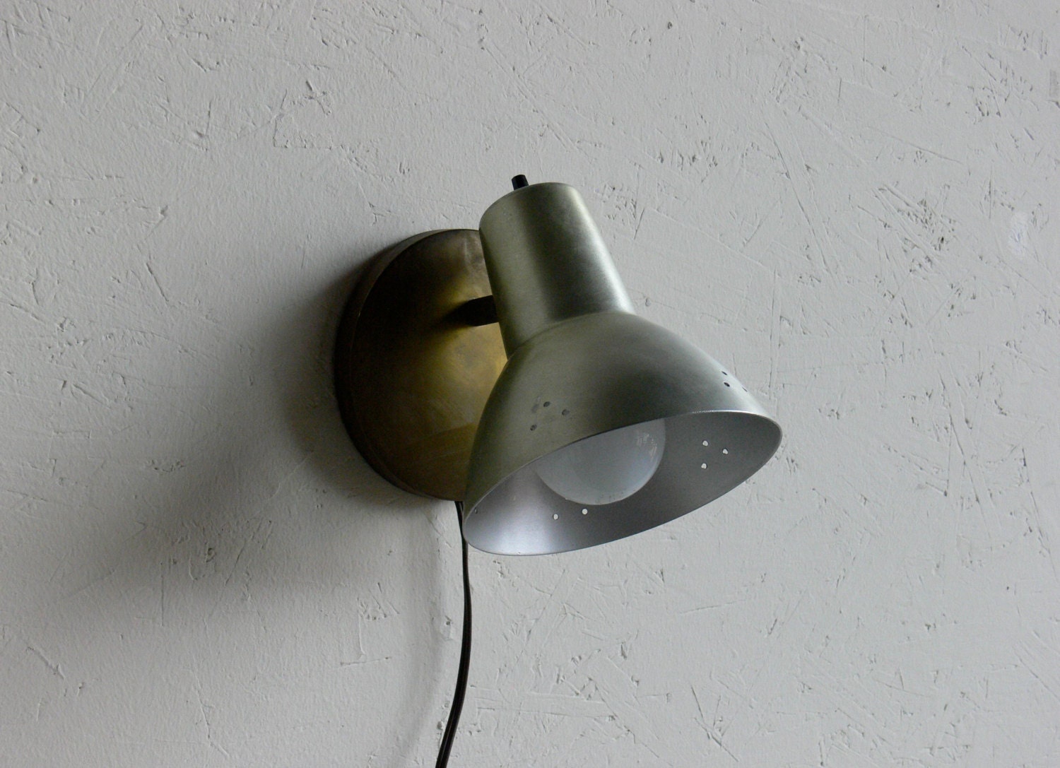 Vintage Mid Century Modern Wall Lamp/Sconce