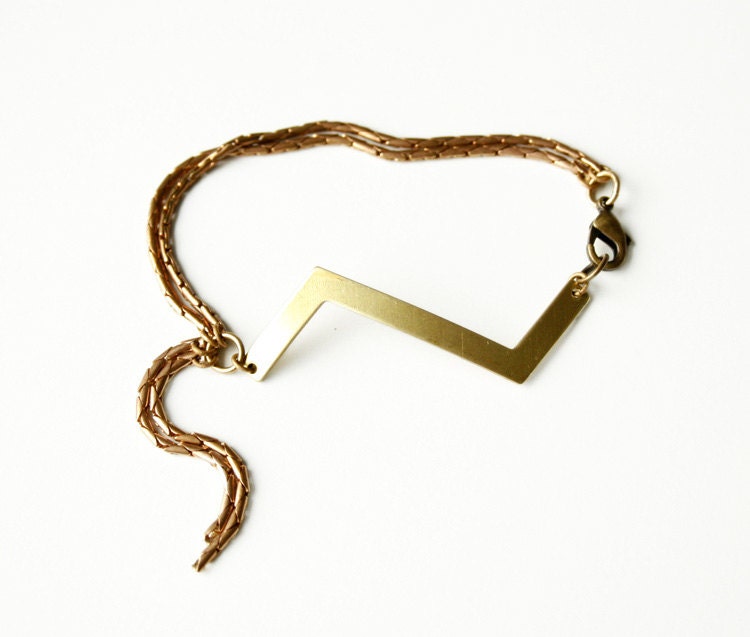 The Zigzag bracelet with snake chain