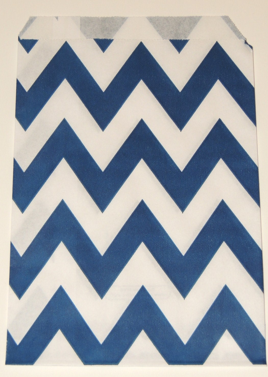 NEW...24 Navy Chevron Striped Bags - 5x7, Favor,  Wedding, Baby Shower, Birthday, Treat -  Made In Usa