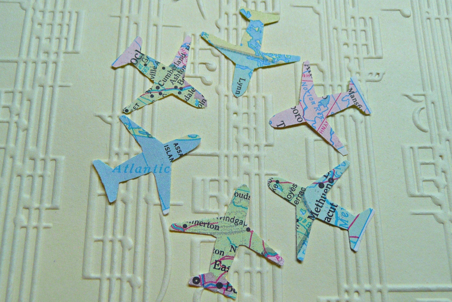 100 AIRPLANE Die Cuts, Vintage Atlas Airplanes, Rustic Wedding Cutouts, Map Airplane Confetti, Party Embellishments, Paper Ephemera, Travel