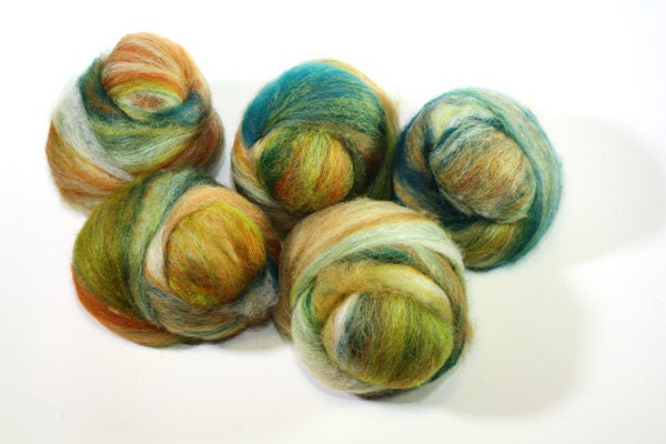 Hand Dyed Kainuu Grey Finnsheep Wool, colorway Matisse, carded batts, 180 g, 6.3 oz