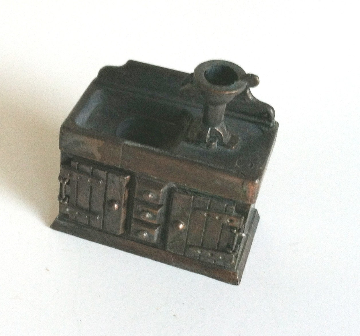 Durham Sink Figurine Die Cast Metal Miniature Collectible