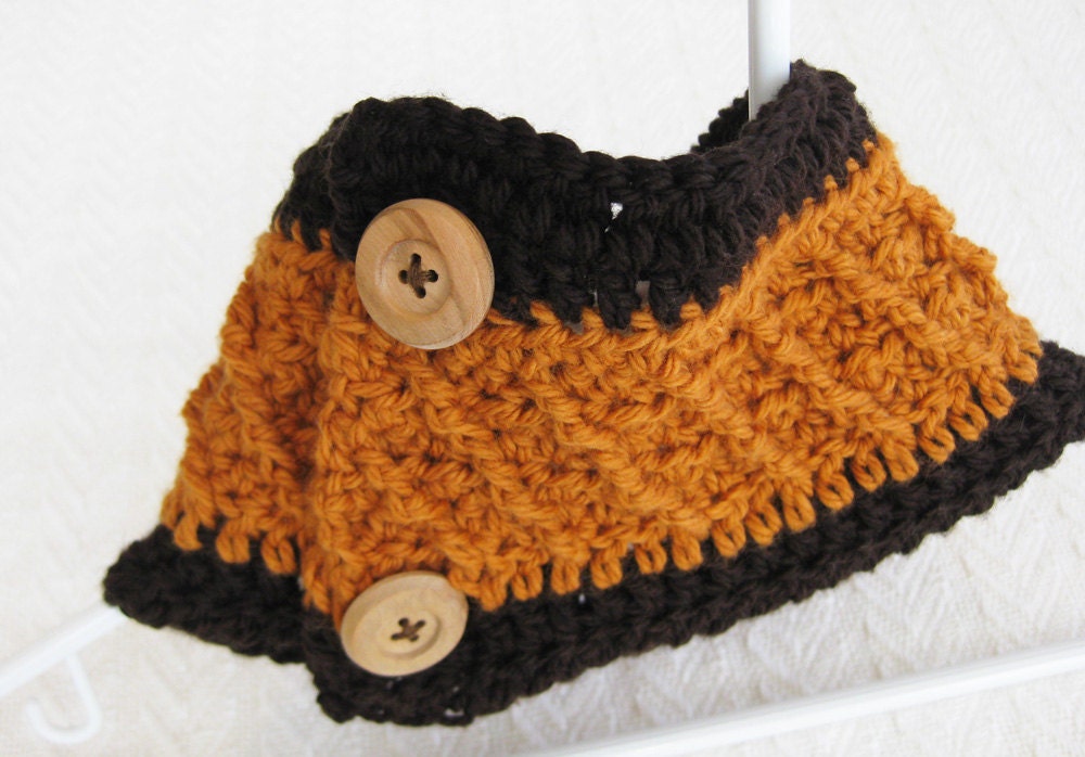 Crochet Spiral Neckwarmer Brown and Pumpkin Cider Tan