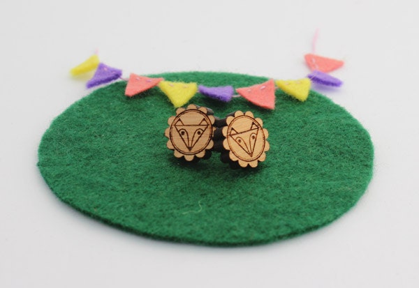 Wood laser cut earrings studs - fox head cameo triangle natural wood