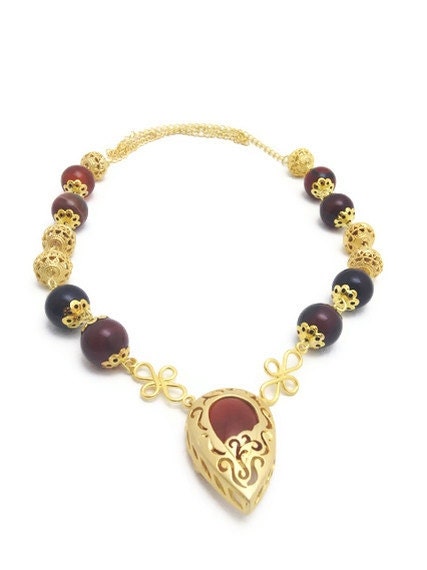 Brown  natural stone necklace, Agate.