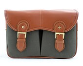 C104 Green Canvas Camera Bag w/ Shoulder Strap