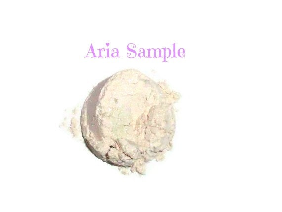 SAMPLE Aria White Purple Loose Powder Mineral Eye Shadow