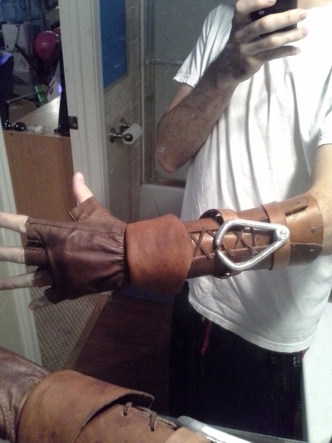 Assassins Creed 3 Connor Kenway Bracer
