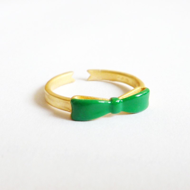 Emerald Green Bow Ring. Adjustable Ring. Ribbon. Stackable Ring. Simple. Everyday Jewelry. Color Block.