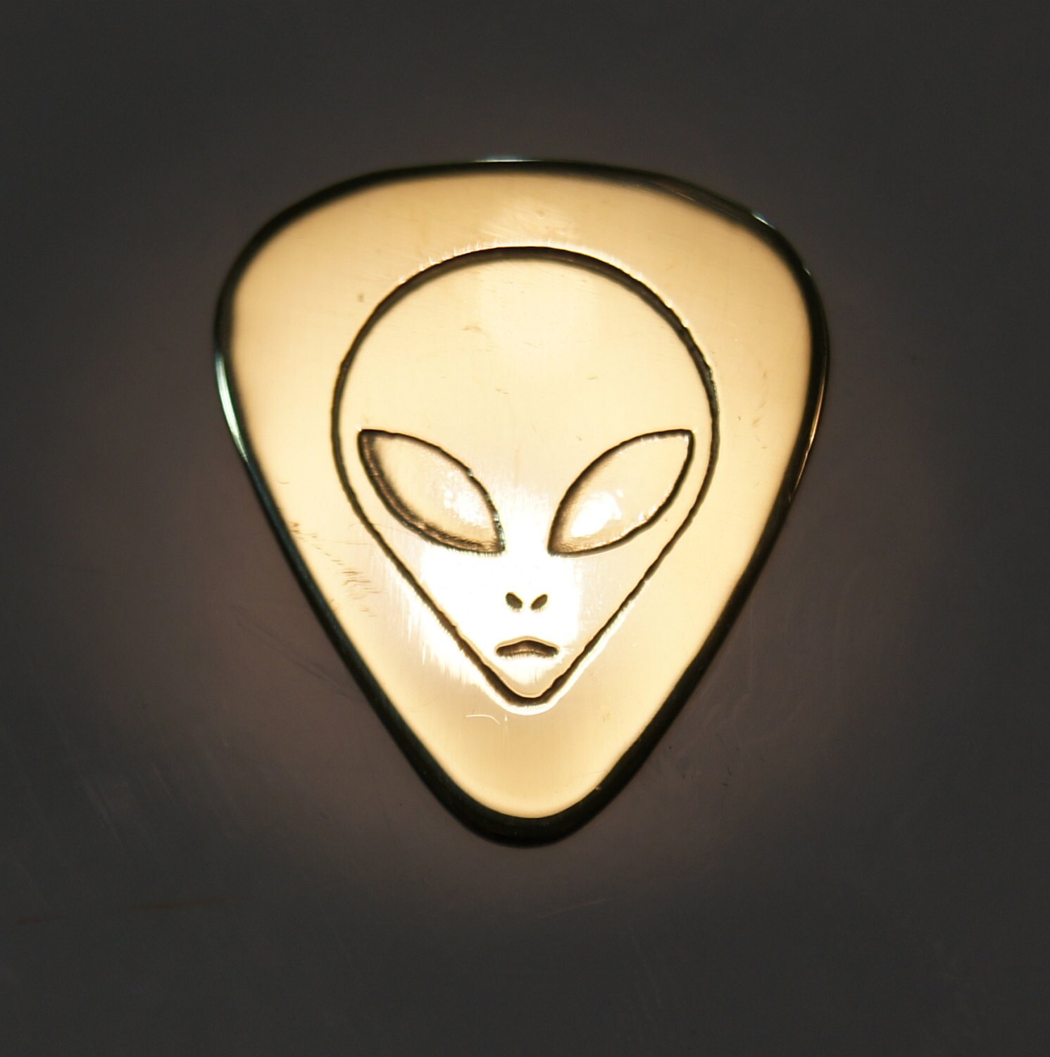 alien guitar pick