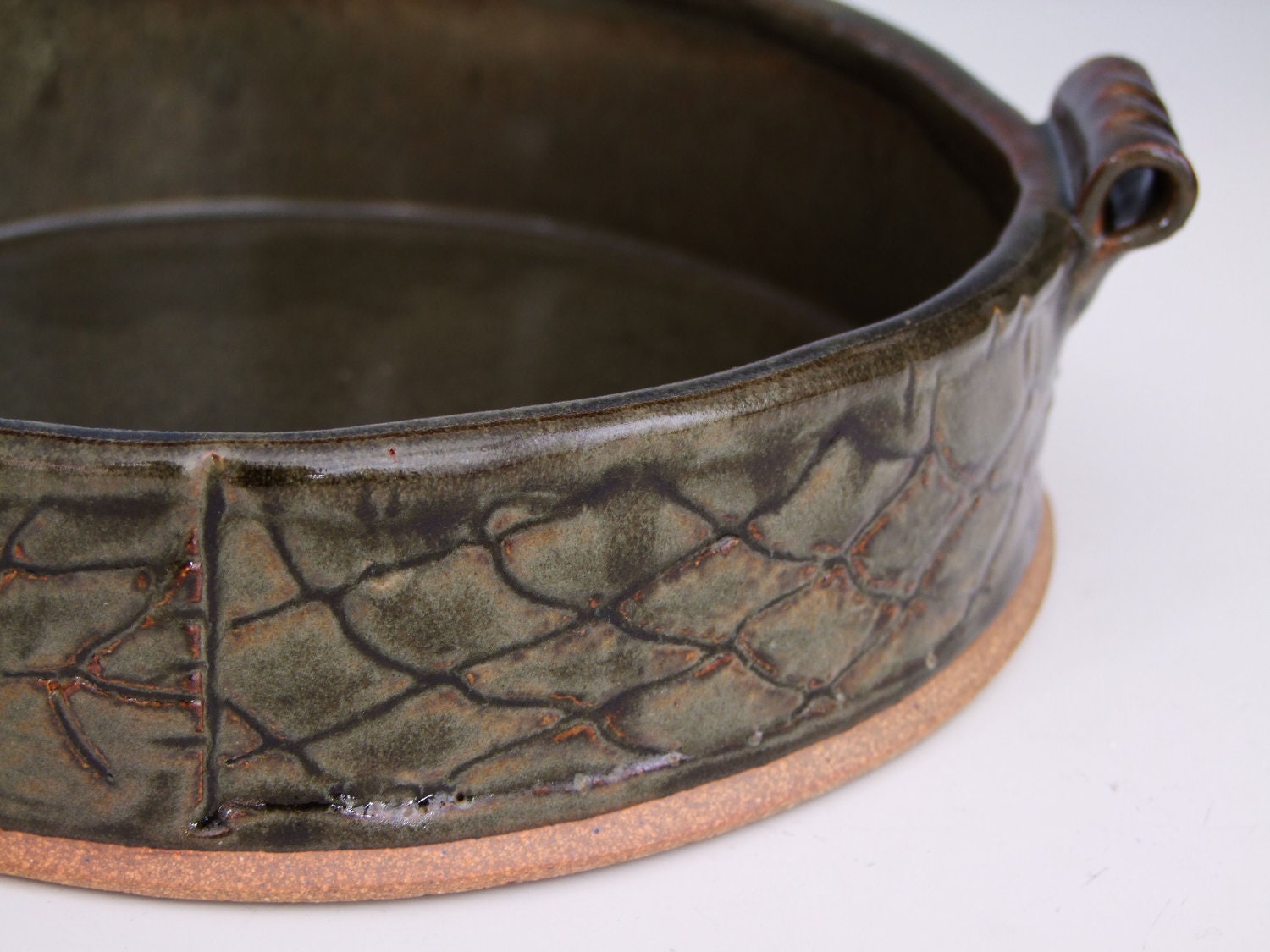 Serving Dish/Casserole. Hand made. Slab built. Round. 7 inch diam. Textured. Stoneware.
