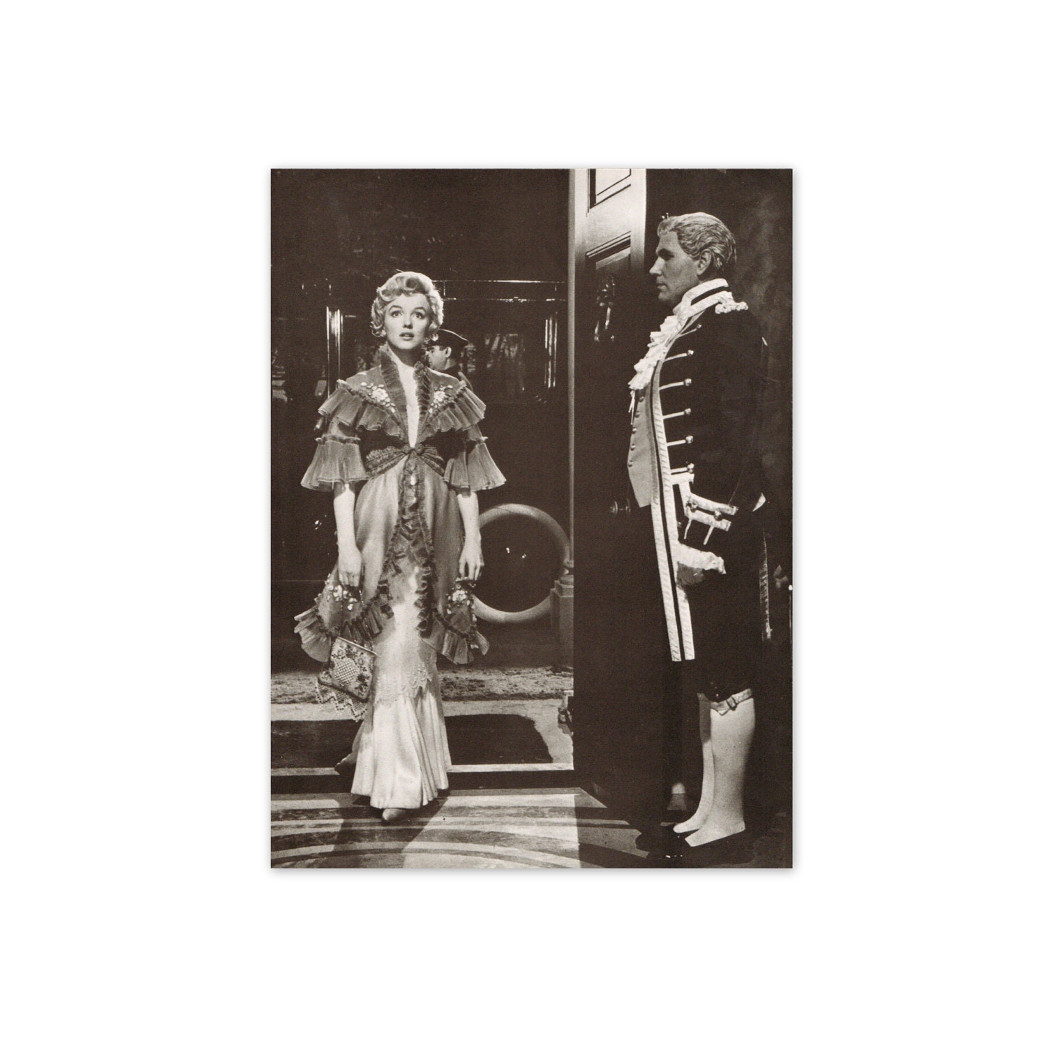 Marilyn Monroe on Set. Vintage 1970s Art Photography Print. 8.5" x 11". Ready to Frame. (No. 690)