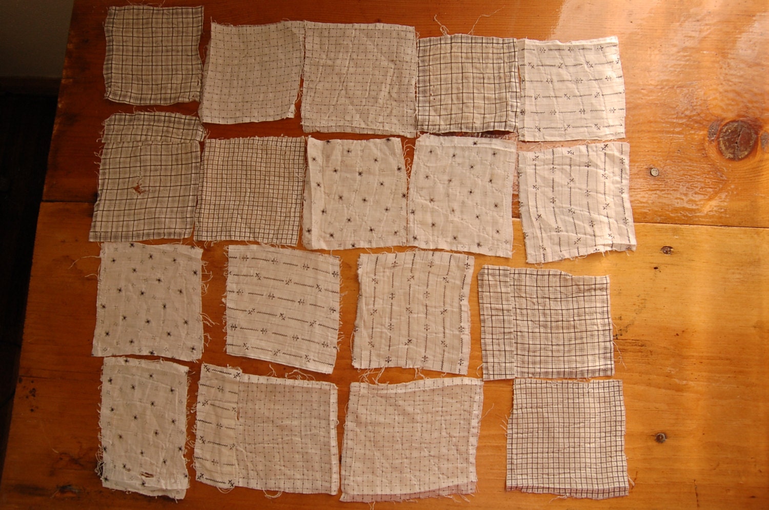 Primitive-18 Early Quilt Sqs Mourning Shirting Black & White - 1800s fabrics - Primitive Old Calico