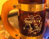 5 SISTAWARE BBQ Cook Brown Glass Sista Ware Number 5 Brown Glass and Wood Gold Metal Mugs Cups wood handle