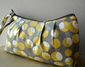 Dot - Zipper Pouch with Clip