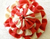 Stacked Flower No 11 - small fabric brooch