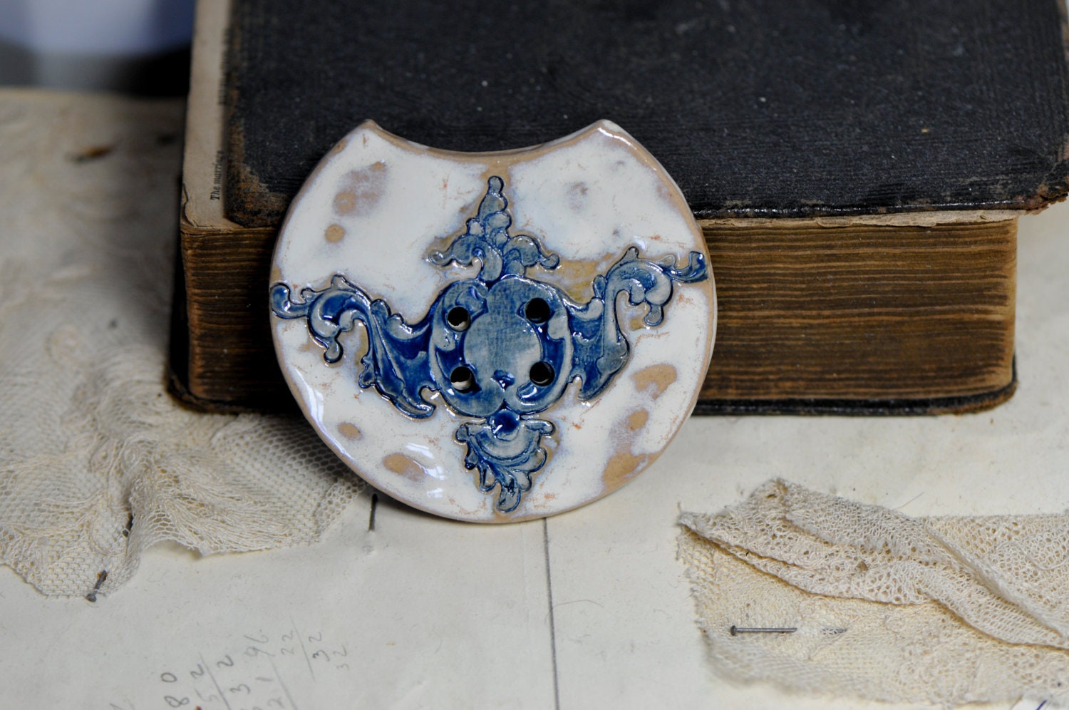baroque design  sew on button