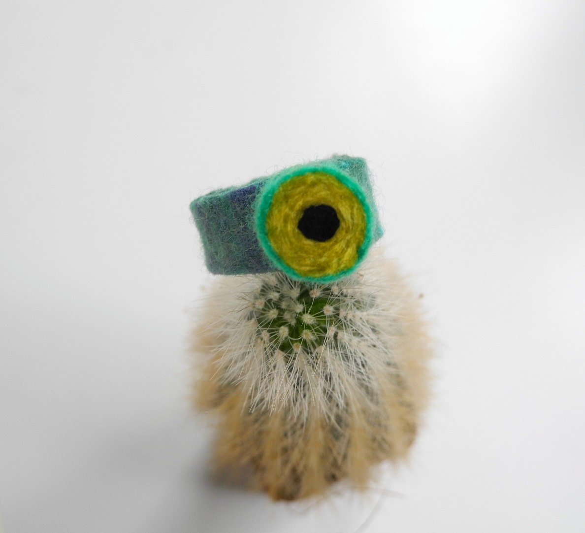 Felted Candy Ring . Green Spot