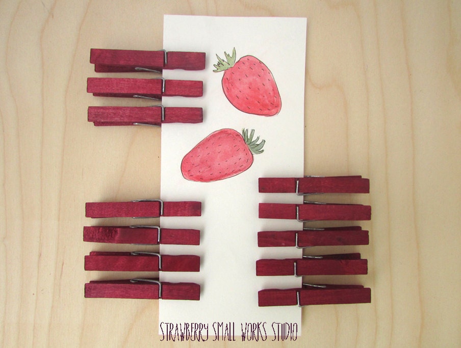 Hand-dyed Clothespins Raspberry Red Perfect for Christmas