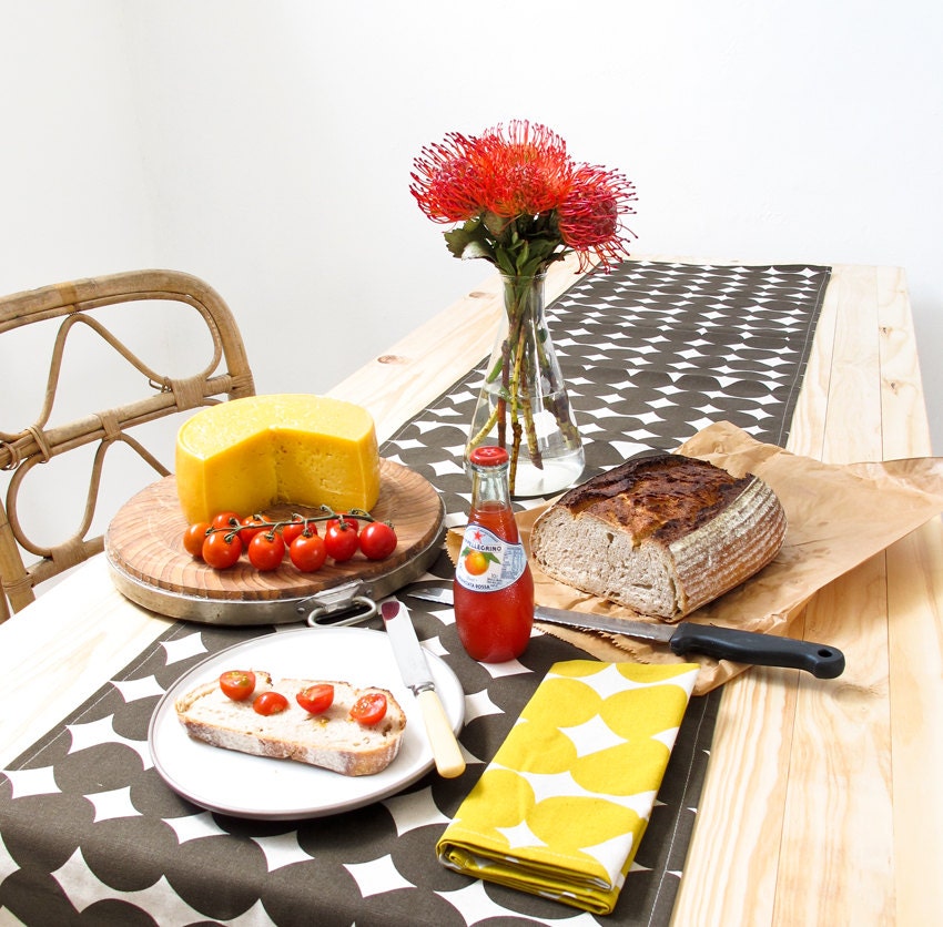 Table runner - Pebble, in Smudge / Pollen / Lollipop