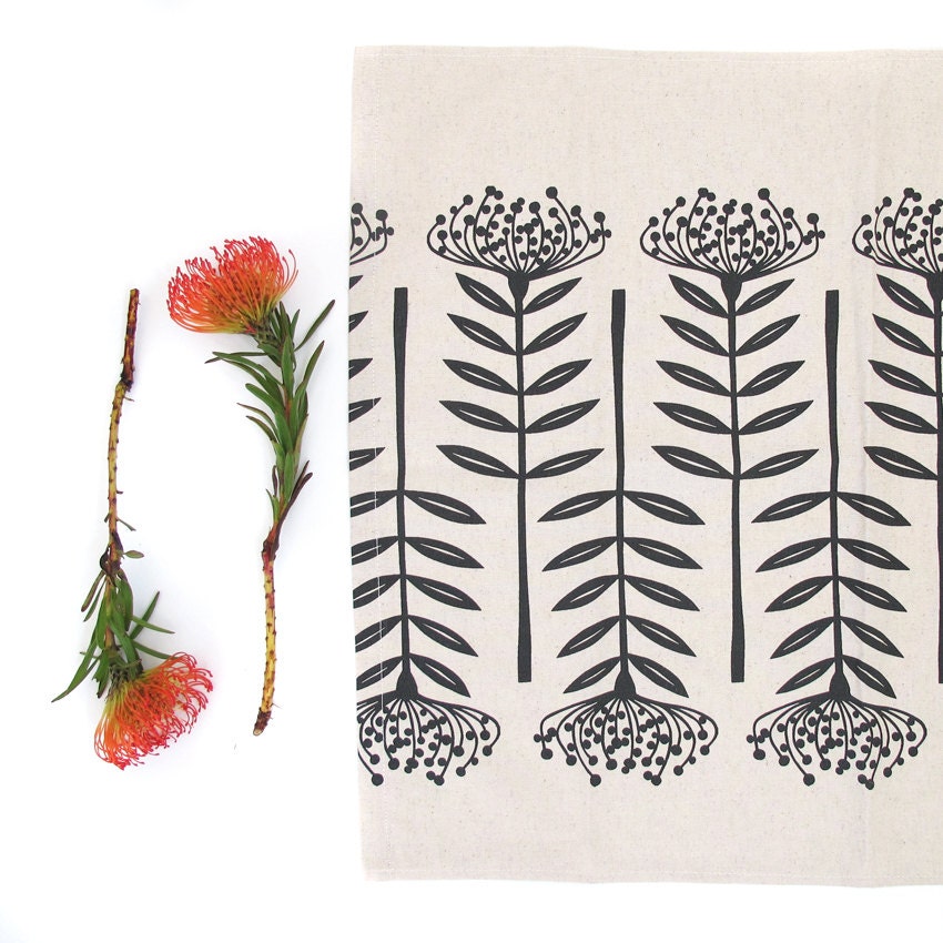 Table runner - Pincushion, in charcoal