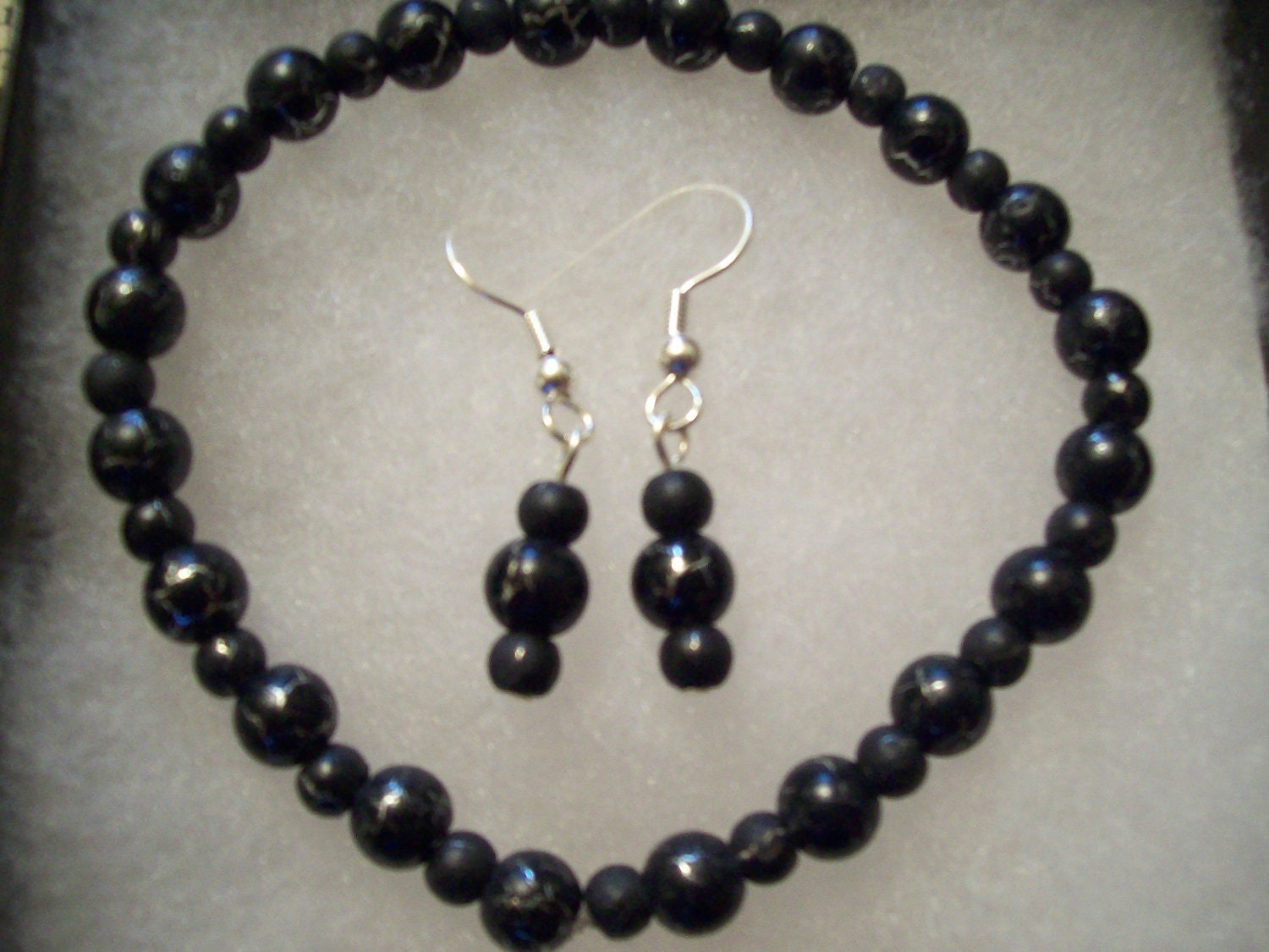 Desert Sun Black and Silver Crackle Glass Beaded Earrings and Bracelet Set