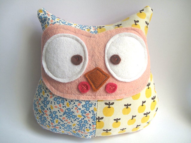 Owl plush toy