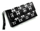 Duct Tape Clutch - Houndstooth