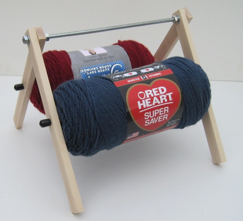 Hard Maple "Yarn Caddy" Skein Unwinder for Knitting and Crocheting Yarn or Wool