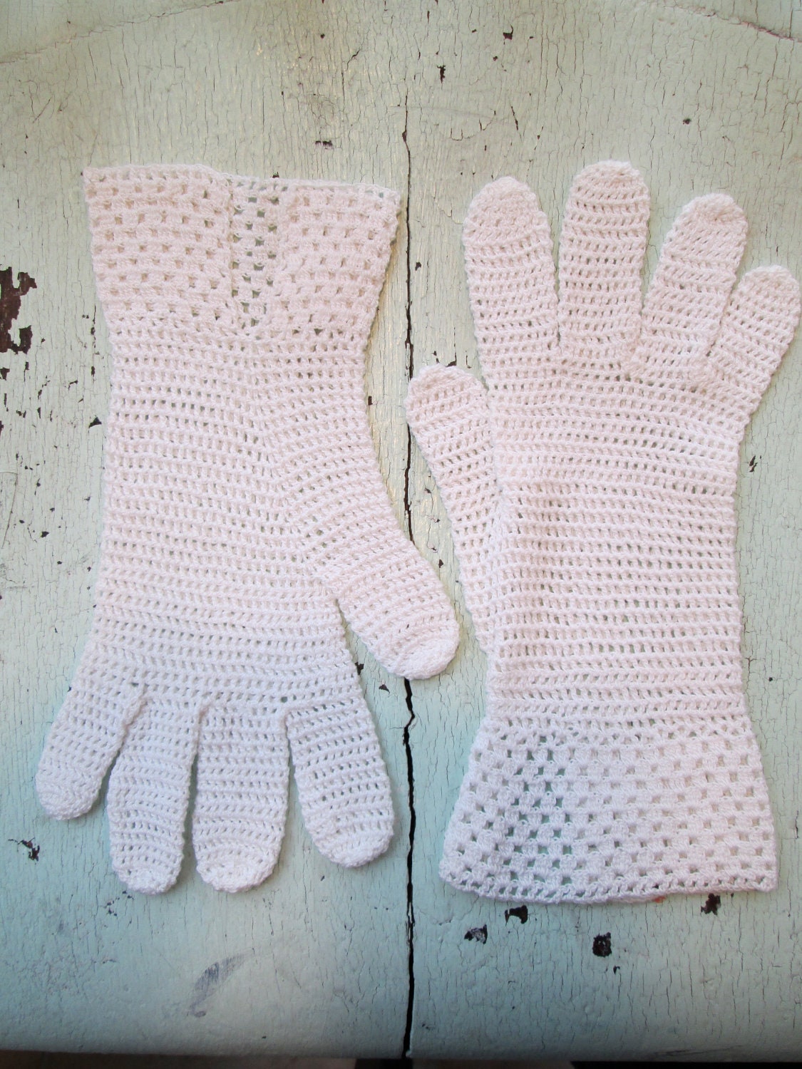 Vintage Crocheted Gloves