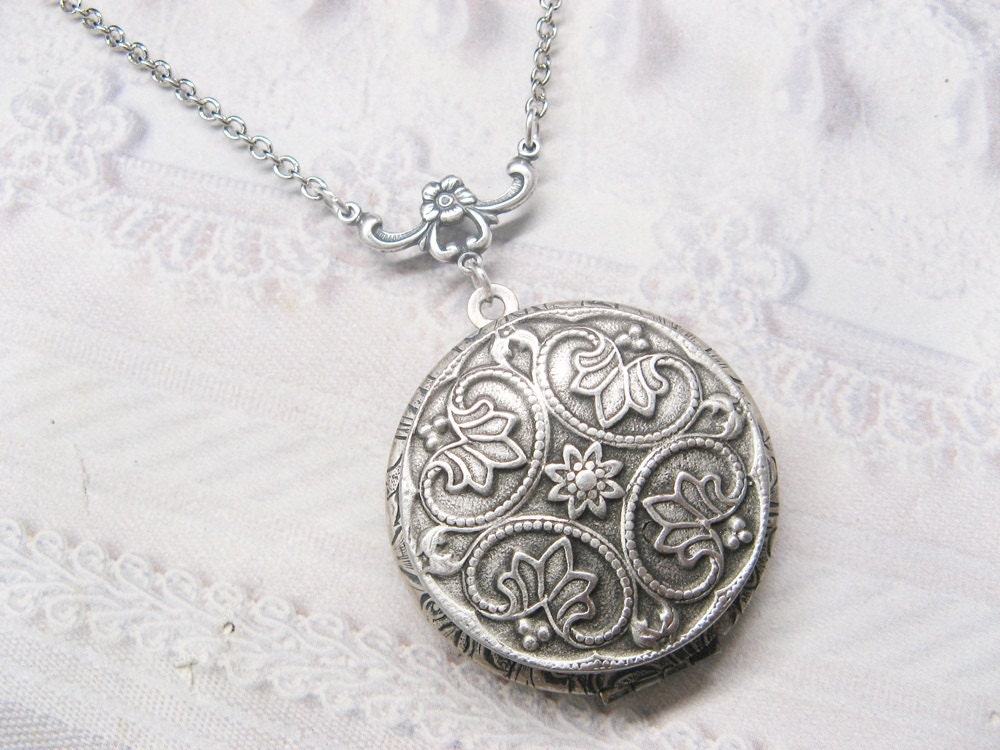 Silver Locket Necklace - Silver Victoriana Romantic Locket - Jewelry by BirdzNbeez - Mother's Day Wedding Bridal Birthday