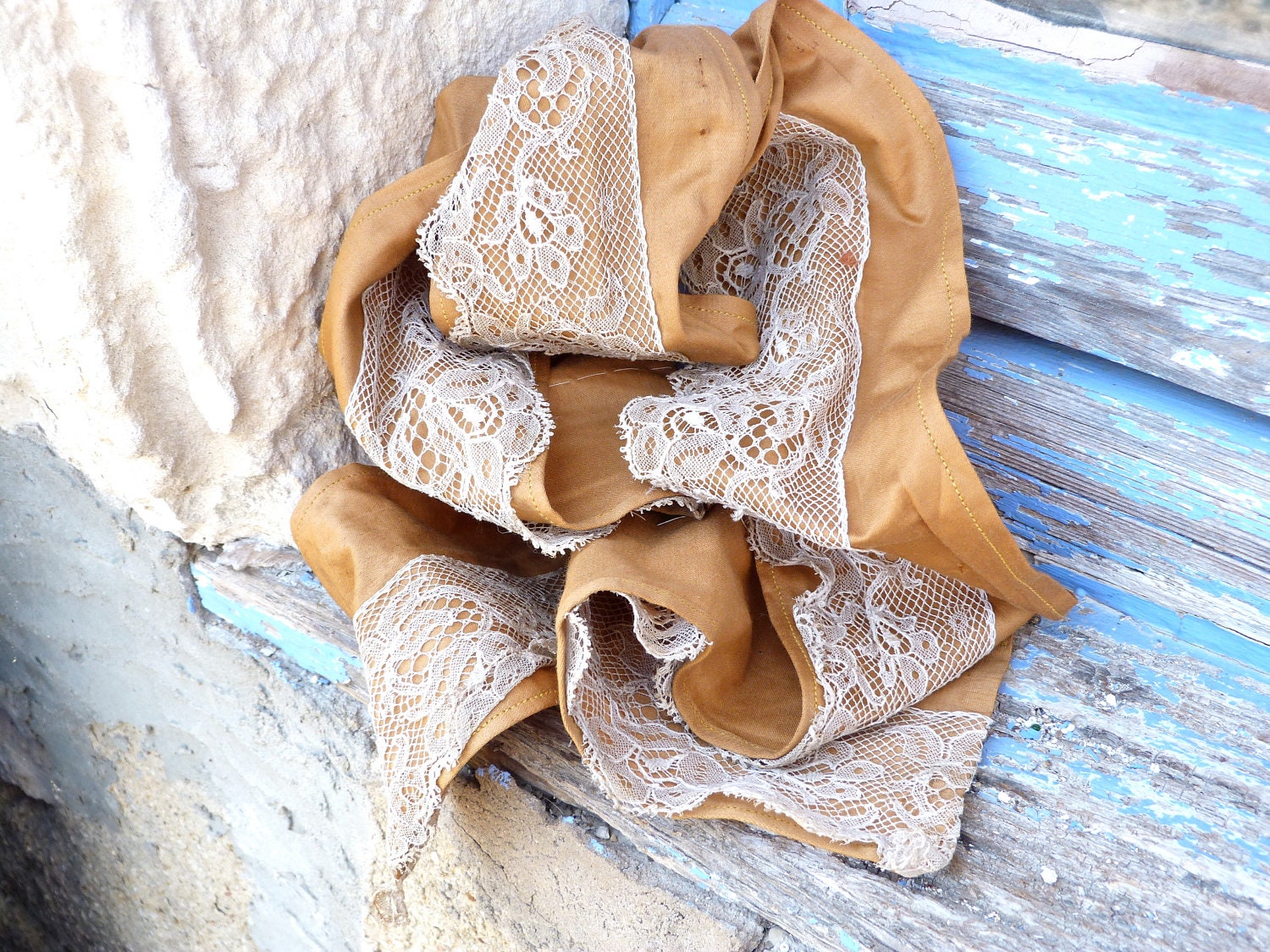 Vintage 1900 cotton sateen band & ivory lace