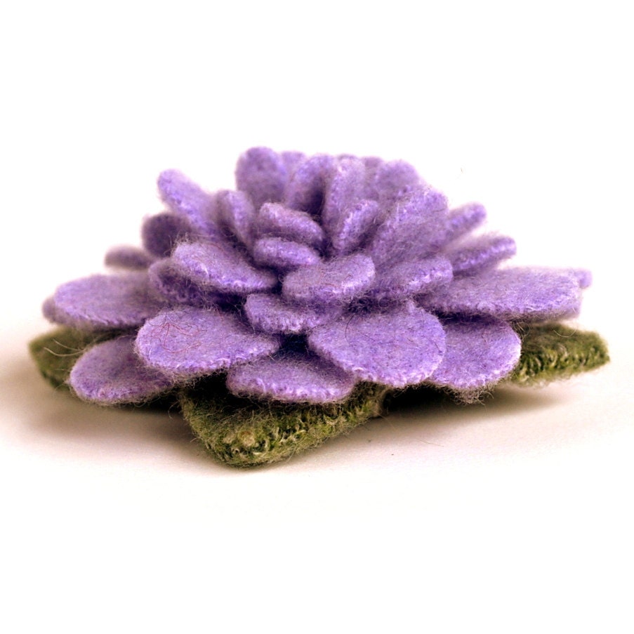 Lilac Sustainable Cashmere Flower Pin