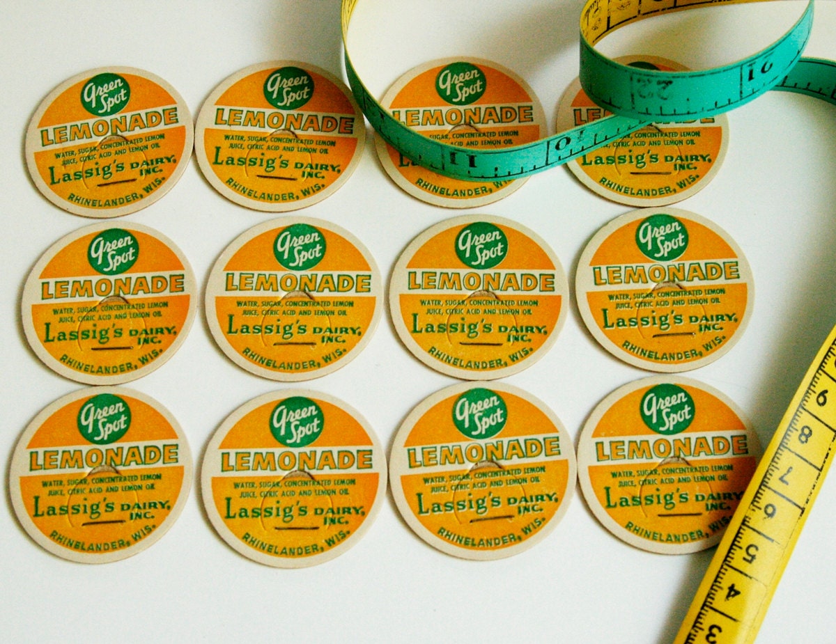 Vintage Bottle Caps GREEN SPOT Lassigs Dairy Ephemera Collectible One Dozen