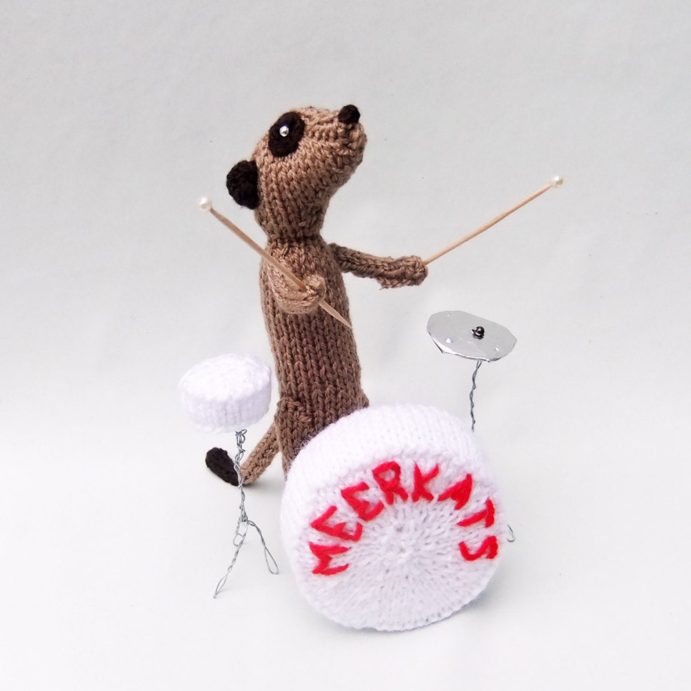 Meerkat drummer, knitted drumkit, musician meerkat, percussion, percussionist - niftyknits