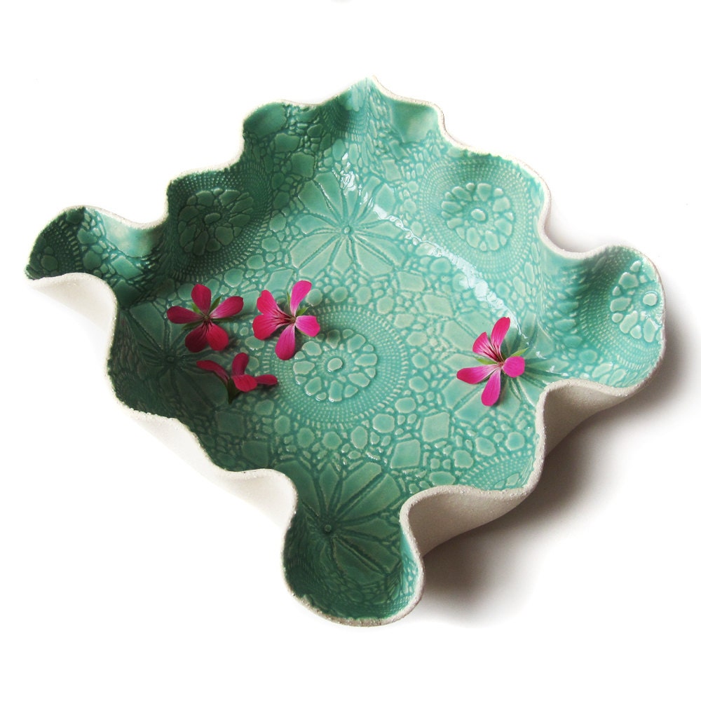 Large Pottery Bowl Gathered - Harvest Fruit bowl Serving Dish Centerpiece Cream Ceramic Tableware Seafoam Turquoise Vintage Crochet Texture