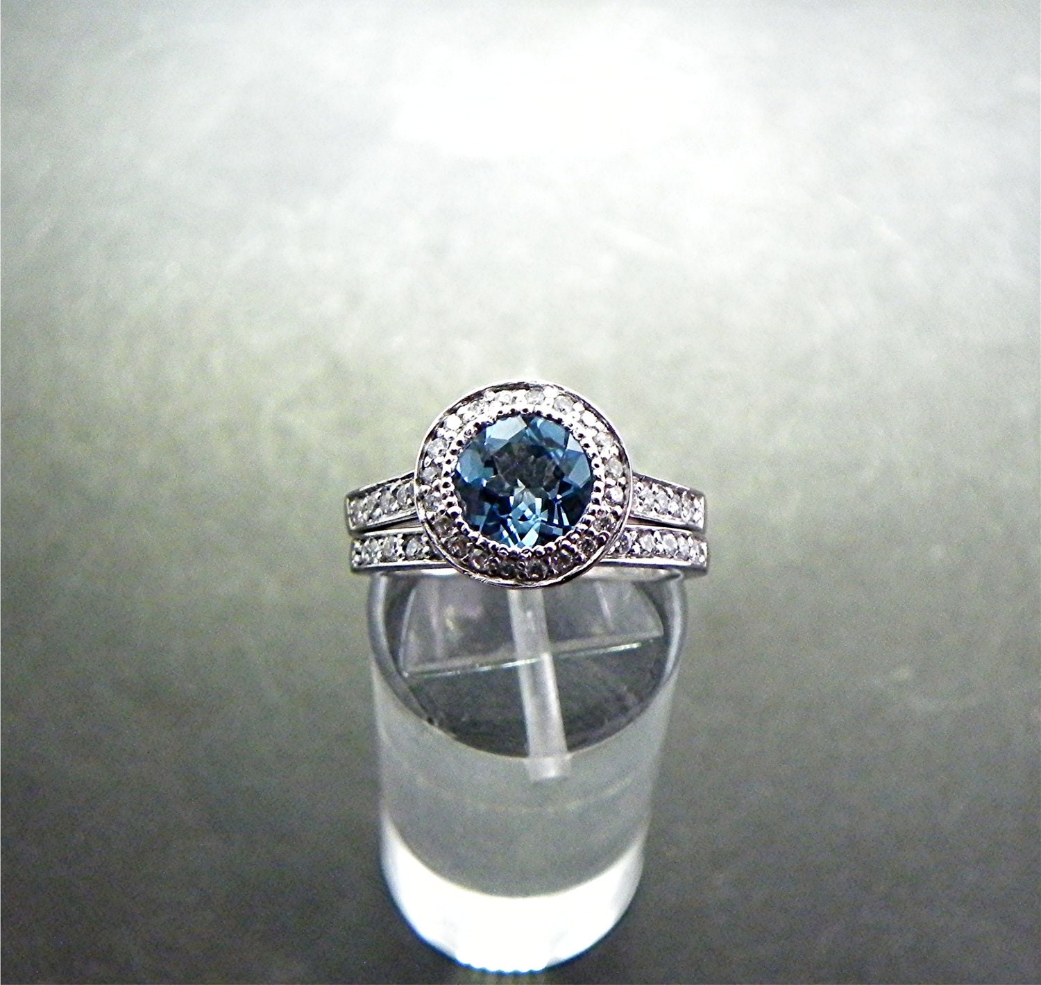7mm 1.39 Carats AAA Round Blue Topaz 18K white gold bridal set. B007 0365