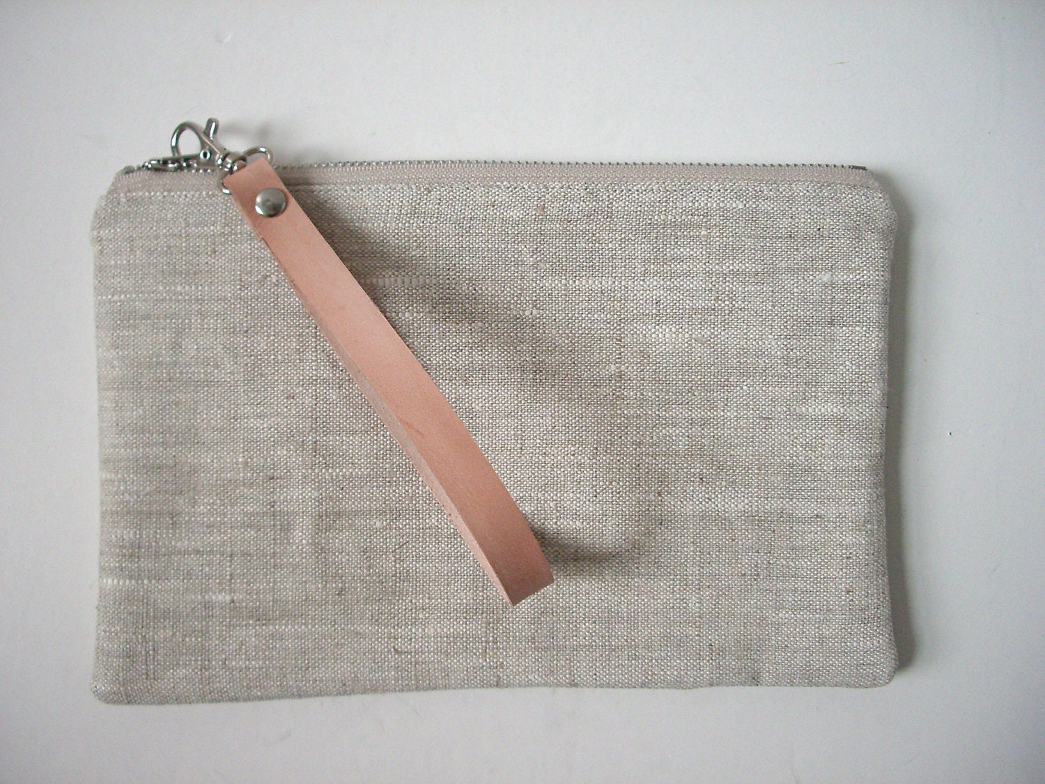 Simple Clutch Bag, Linen Clutch, Wristlet Purse, Neutral, Oatmeal Linen and Leather for Women.