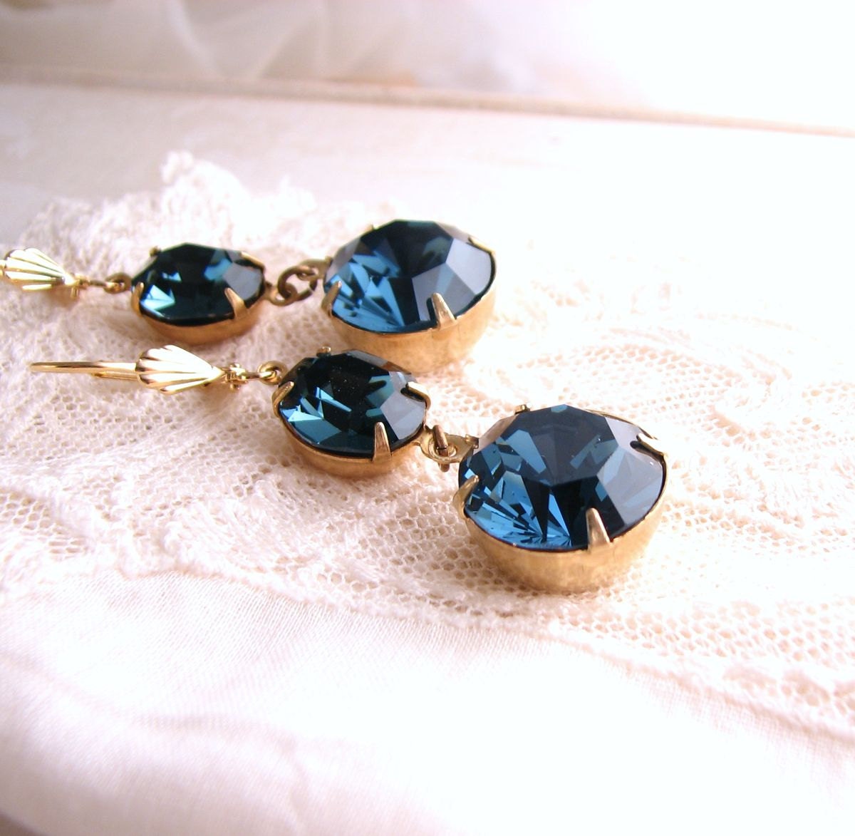 Midnight earrings vintage  montana sapphire blue rhinestones