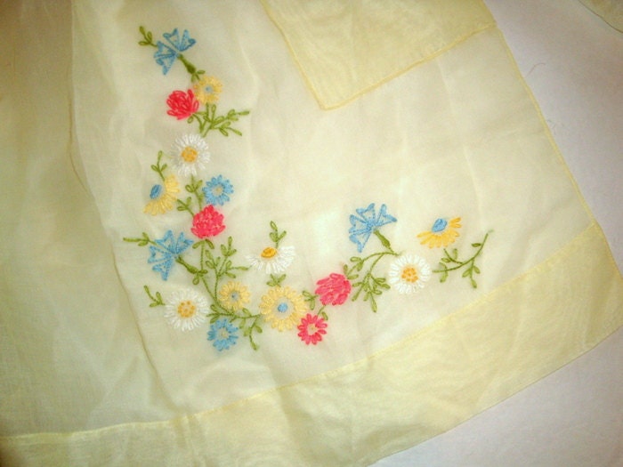 Vintage Sheer Yellow Apron With Embroidered Flowers, Hostess Apron, 2 Pockets  (922-12)