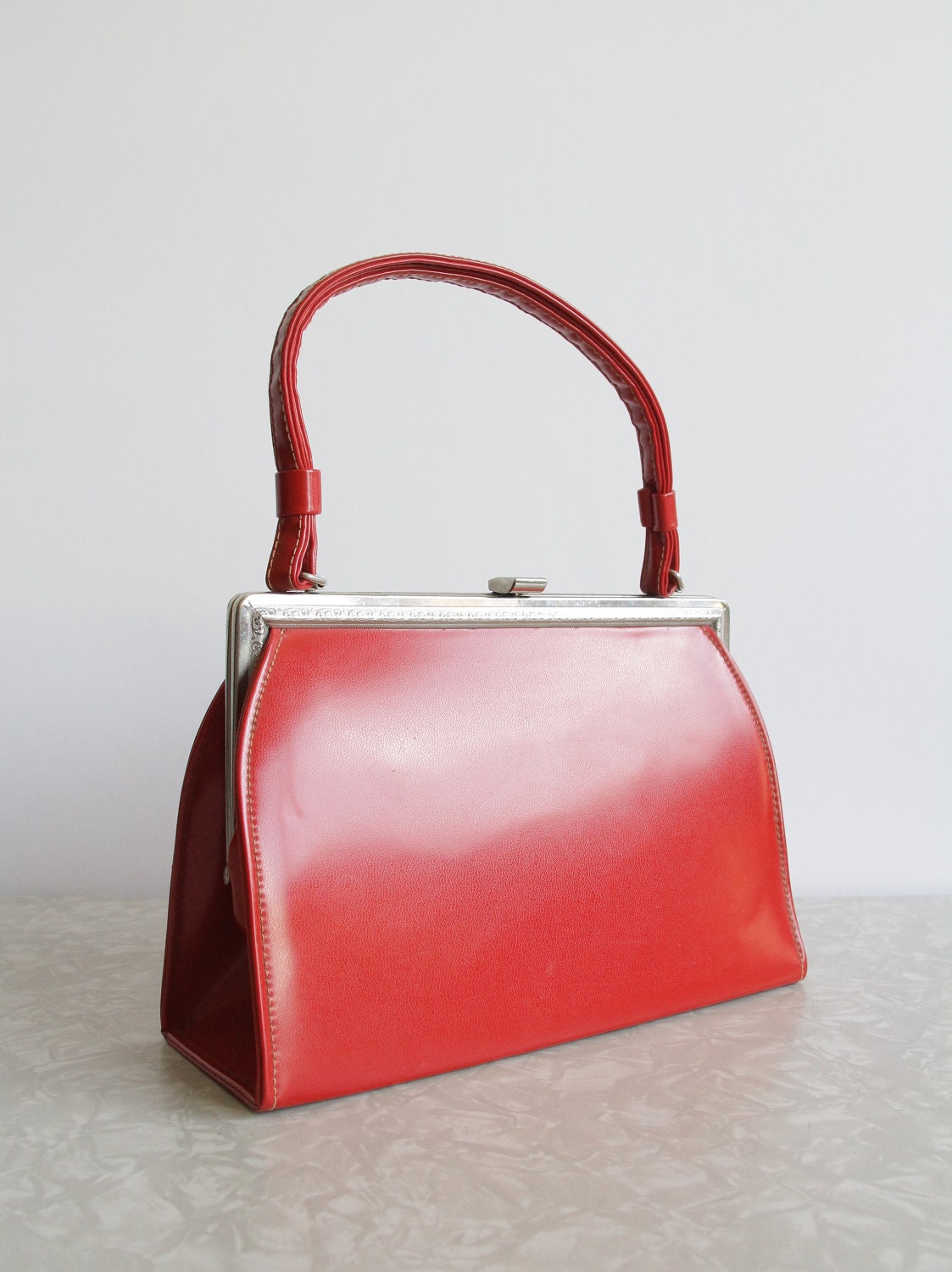 Vintage 60s Purse . Red Vinyl . Vegan . Hand Bag . Silver Metal Frame . 1960s