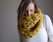 chunky lace cowl scarf / the skowhegan / citron