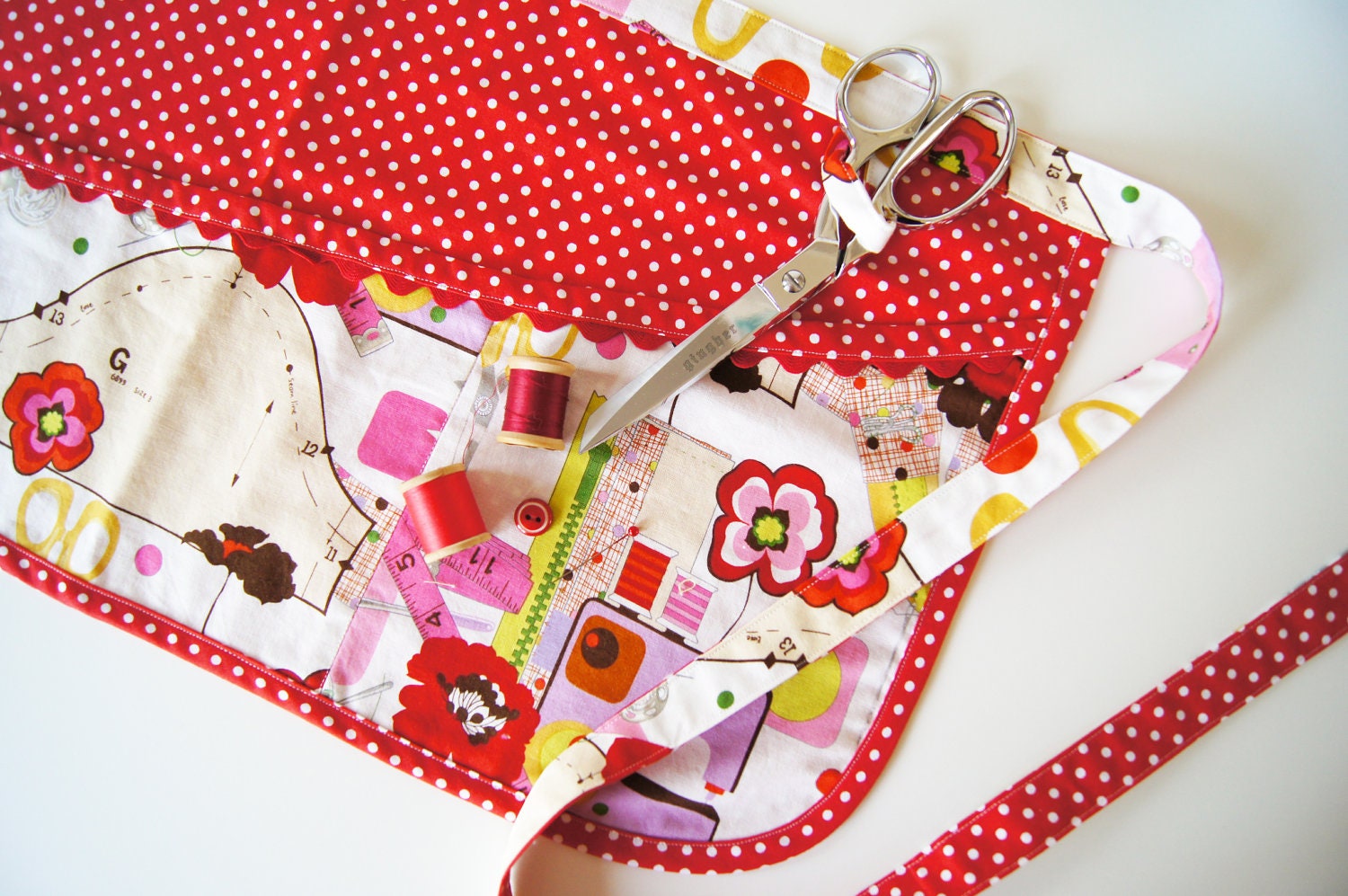 Craft Apron - Sew Now Polka Dot in Red
