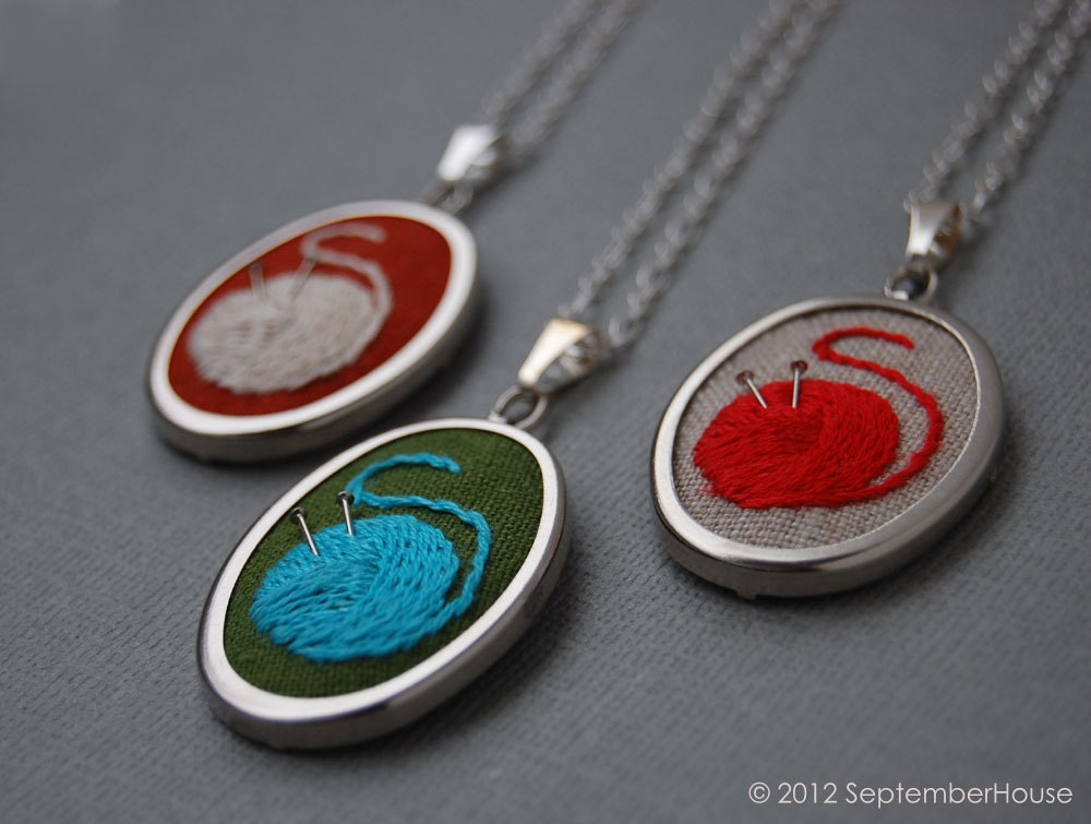 Knitting Necklace Hand Embroidered Pendant with Miniature Yarn and Knitting Needles, Choose Your Colors, Made To Order