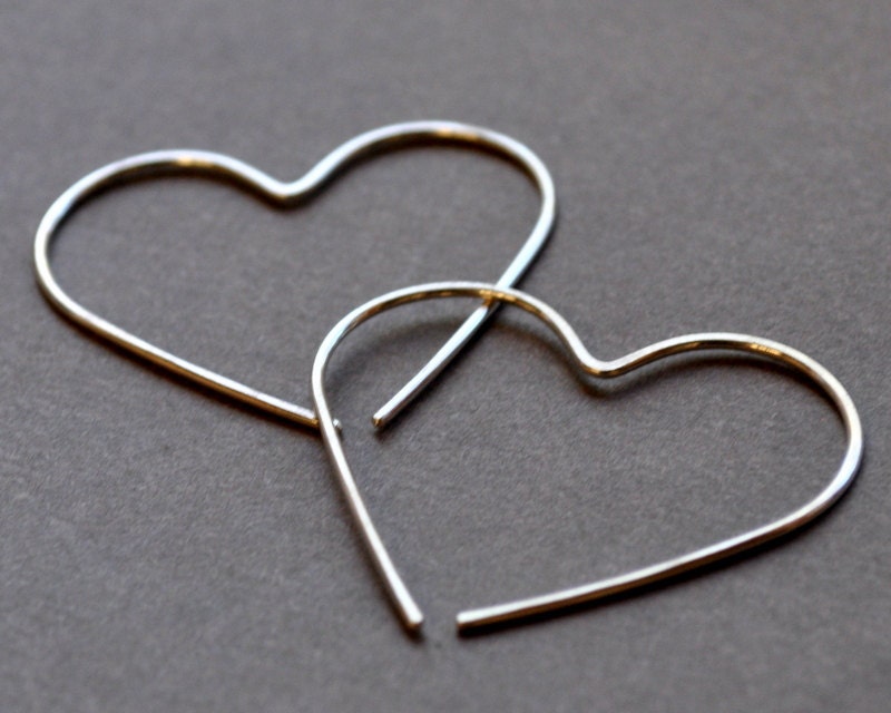 Earrings. Modern Contemporary Simple Sleek Elegant Design. Sterling Silver Jewelry. Handmade by Epheriell on Etsy. Del's Heart.
